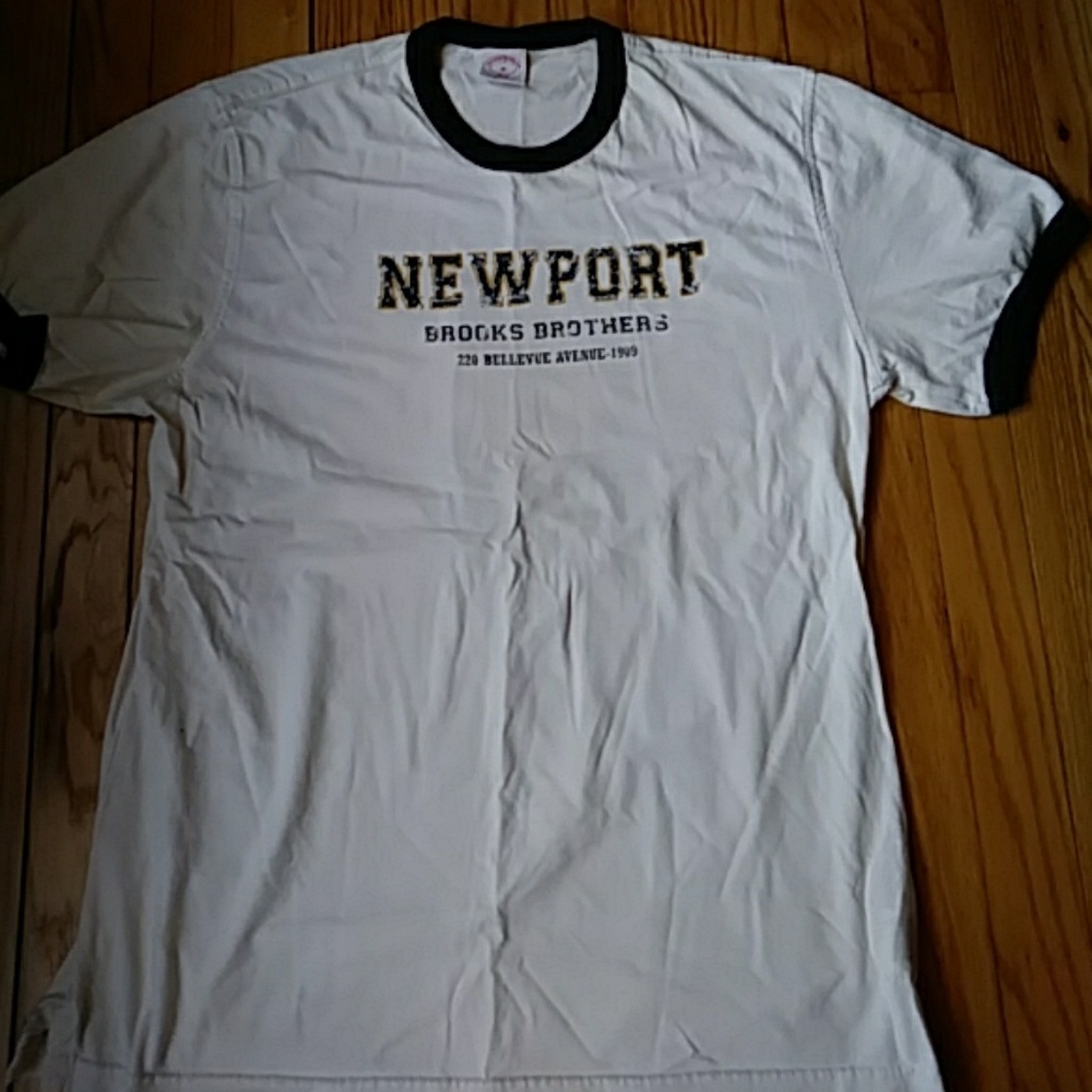 mens brooks brothers logo shirt